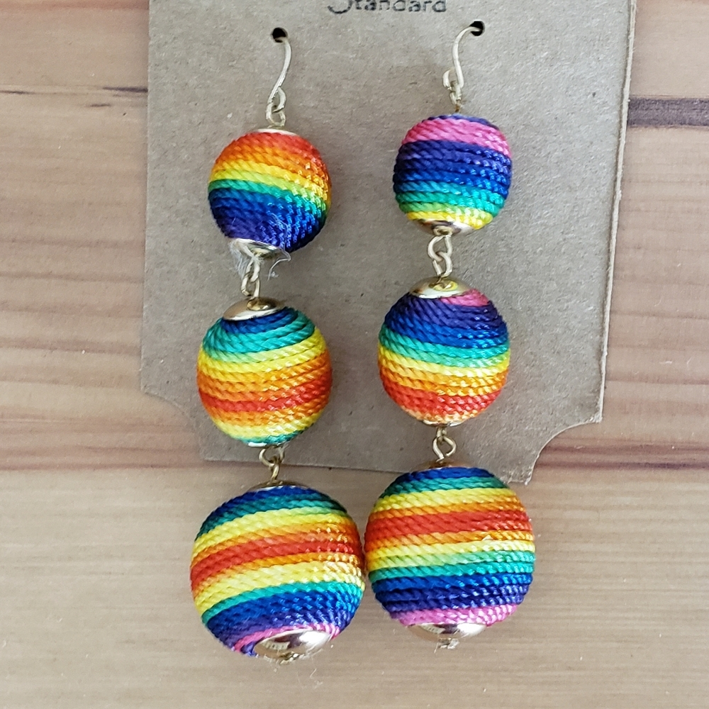 Earring - Picture 2 of 2